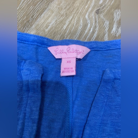 Lilly Pulitzer XS blue shirt and scalloped short set - Picture 3 of 6